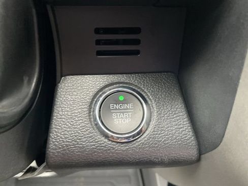 Used 2018 Ford F250 Lariat w/ Lariat Ultimate Package AWD/4WD image 17