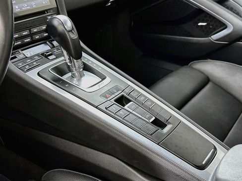 Certified 2018 Porsche 911 Targa 4S AWD/4WD image 20