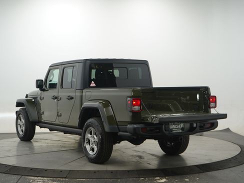 Used 2021 Jeep Gladiator Sport image 9