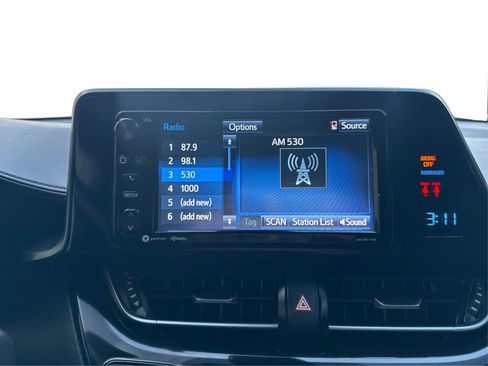 Used 2018 Toyota C-HR XLE image 15