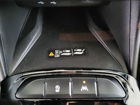 Used 2024 Buick Envista Sport Touring w/ Convenience I Package image 10