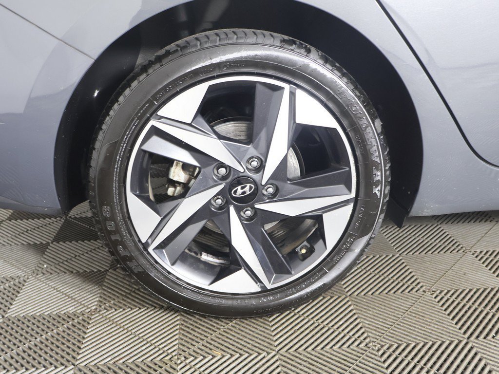 Used 2023 Hyundai Elantra SEL w/ Convenience Package FWD image 21