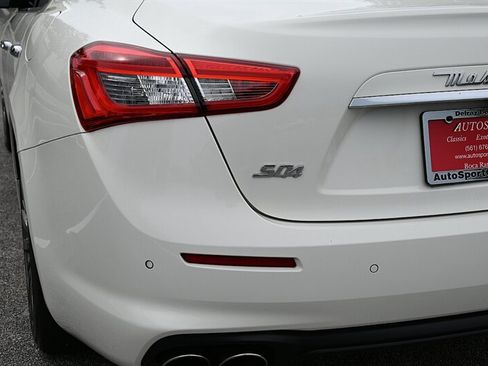 Used 2019 Maserati Ghibli S Q4 AWD/4WD image 16