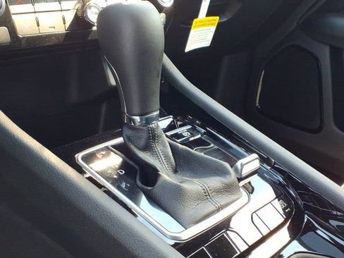 New 2026 Jeep Compass Latitude AWD/4WD image 10