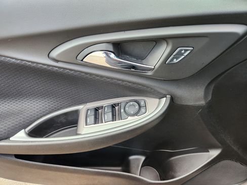 Used 2025 Chevrolet Malibu LT image 16