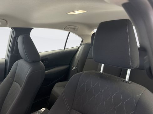 Used 2025 Toyota Corolla LE FWD image 11