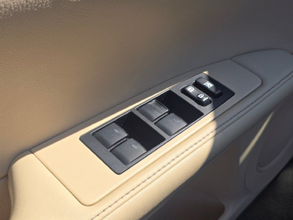 Used 2015 Lexus ES 300h w/ Navigation System Package FWD image 30