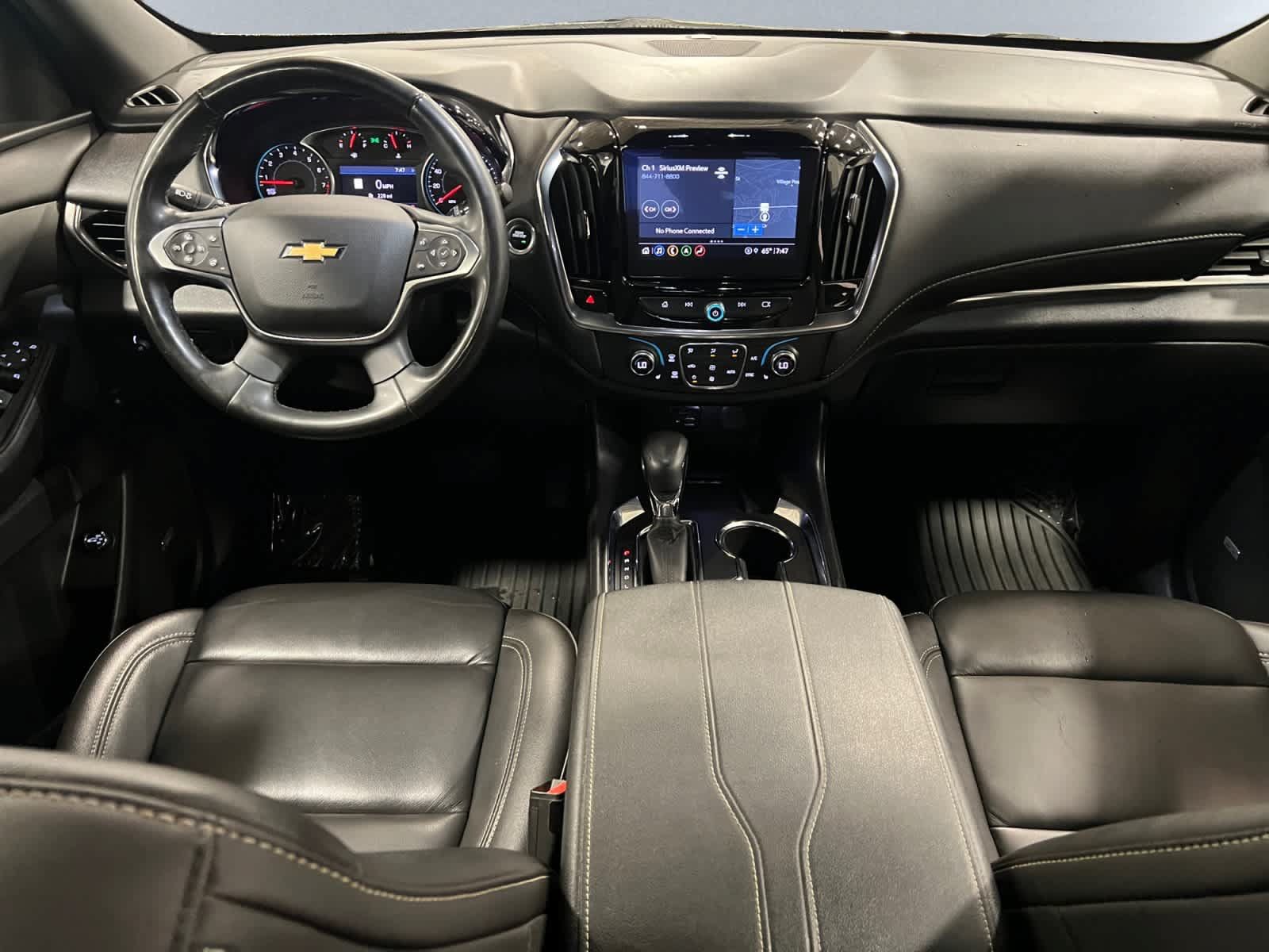 Used 2023 Chevrolet Traverse LT w/ LT Premium Package AWD/4WD image 9