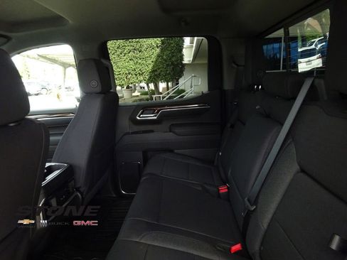 New 2026 GMC Sierra 1500 Elevation image 21