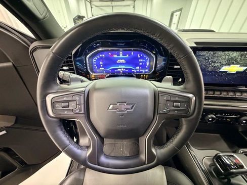 Used 2023 Chevrolet Silverado 1500 ZR2 w/ Technology Package image 11