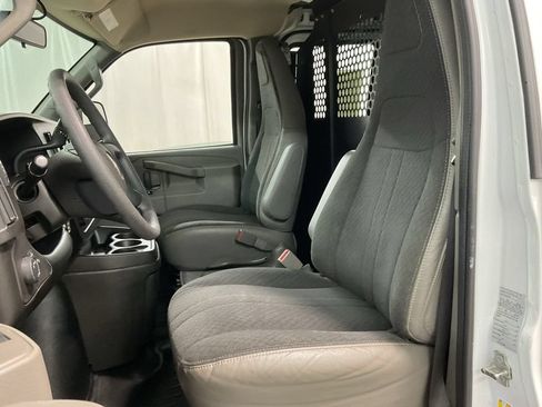 Used 2024 GMC Savana 2500 w/ Driver Convenience Package RWD image 17