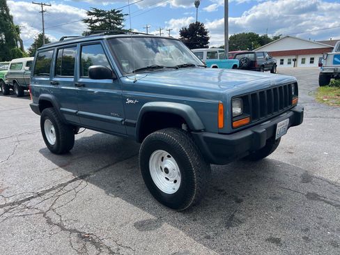 Used 1997 Jeep Cherokee Sport AWD/4WD image 3