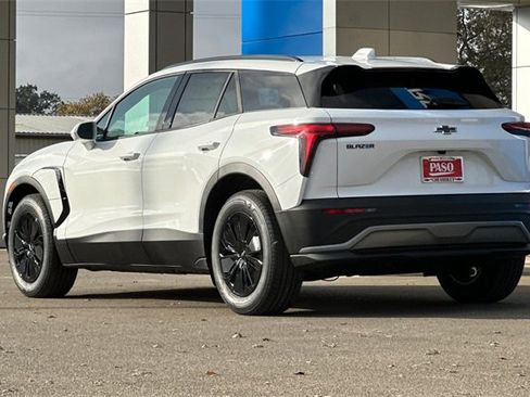 New 2026 Chevrolet Blazer EV LT image 7