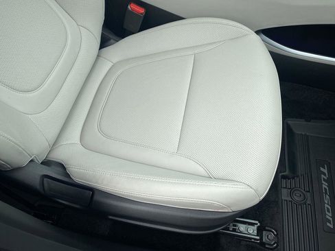 Used 2024 Hyundai Tucson SEL image 25