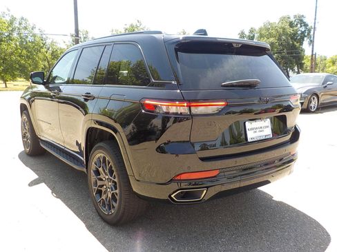 New 2025 Jeep Grand Cherokee Summit w/ Adv Protech Group IV image 3