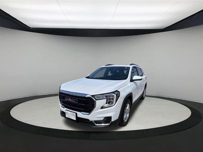 Used 2022 GMC Terrain SLE w/ Driver Convenience Package