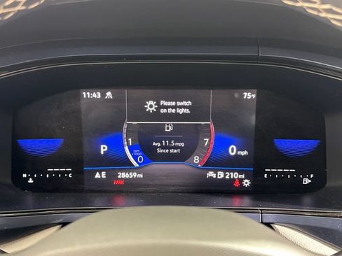 Used 2023 Volkswagen Taos SE AWD/4WD image 32