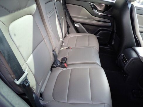 New 2026 Lincoln Corsair Premiere image 14