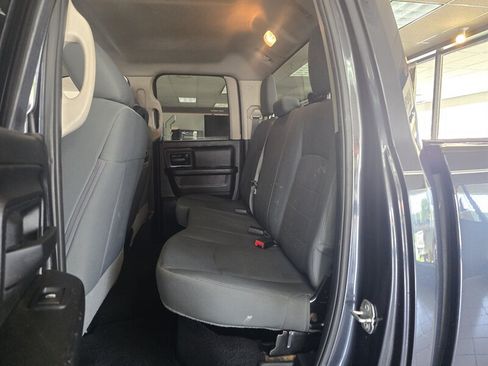 Used 2019 RAM 1500 Express w/ Express Value Package AWD/4WD image 11