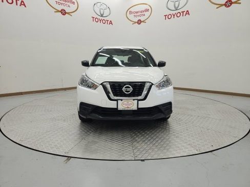 Used 2020 Nissan Kicks S FWD image 4