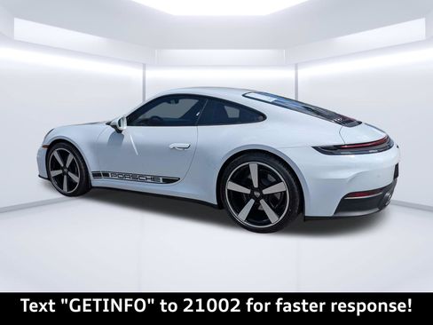 Used 2026 Porsche 911 Carrera RWD image 5