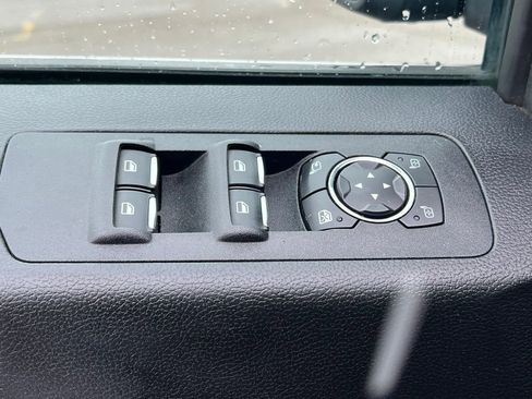 Used 2018 Ford F150 Platinum w/ Equipment Group 701A Luxury image 24