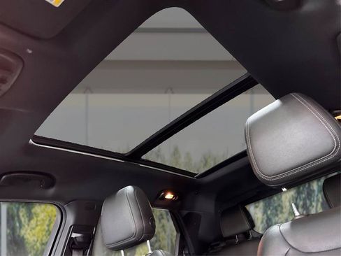 Used 2021 Chevrolet TrailBlazer ACTIV w/ Sun and Liftgate Package AWD/4WD image 21