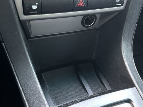 Used 2010 Dodge Avenger R/T image 20