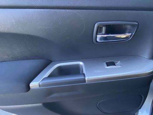 Used 2018 Mitsubishi Outlander Sport ES image 11