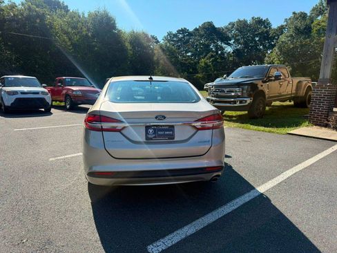 Used 2018 Ford Fusion S FWD image 5