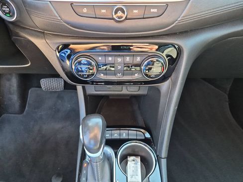 Used 2021 Buick Encore GX Select AWD/4WD image 26