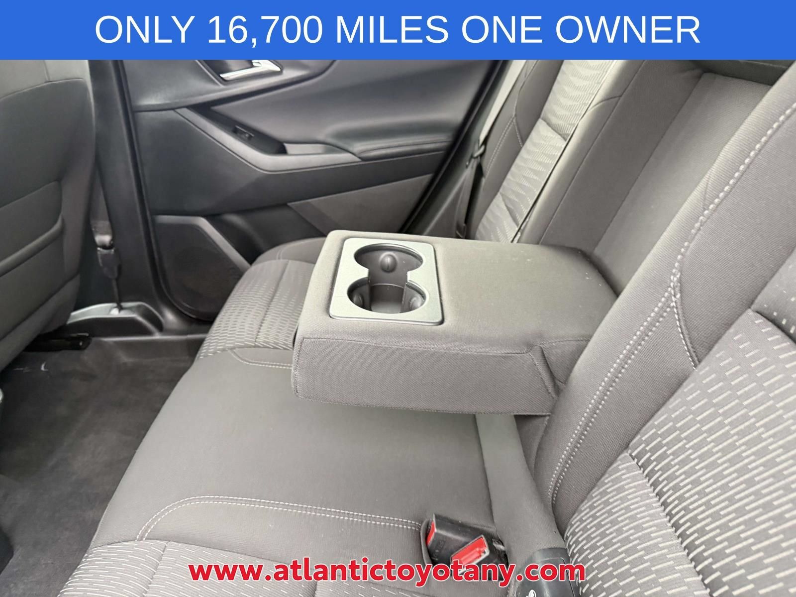 Used 2025 Chevrolet Equinox LT w/ Safety and Technology Package AWD/4WD image 17