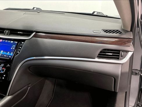 Used 2017 Cadillac XTS Luxury image 15