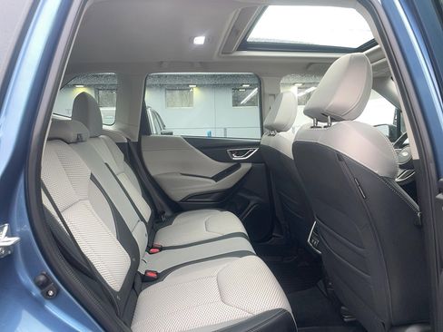 Used 2023 Subaru Forester Premium image 21