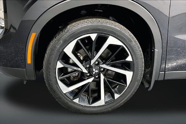 Used 2024 Mitsubishi Outlander SE Black Edition AWD/4WD image 29