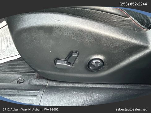 Used 2016 Jeep Cherokee Trailhawk w/ Leather Interior Group image 26