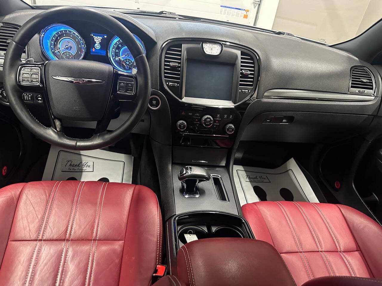 Used 2013 Chrysler 300 S RWD image 24