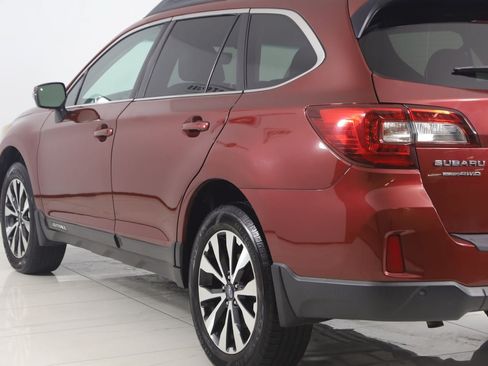 Used 2017 Subaru Outback 2.5i Limited AWD/4WD image 23