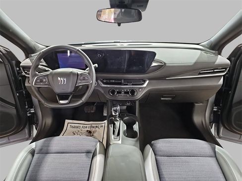 Certified 2024 Buick Envista Preferred w/ Convenience I Package image 11