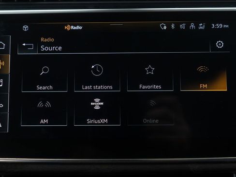 Used 2023 Audi Q8 Premium Plus w/ Premium Plus Package image 31