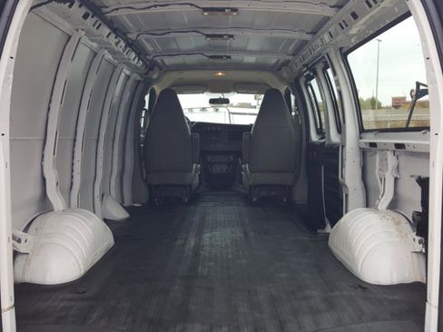 Used 2020 Chevrolet Express 2500 w/ Enhanced Convenience Package image 10