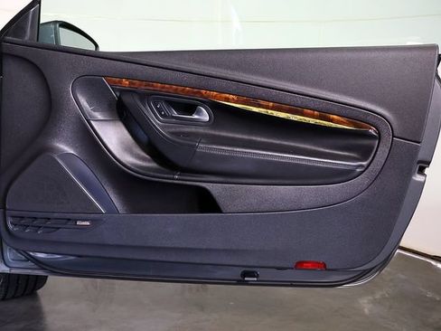Used 2012 Volkswagen Eos Executive FWD image 27