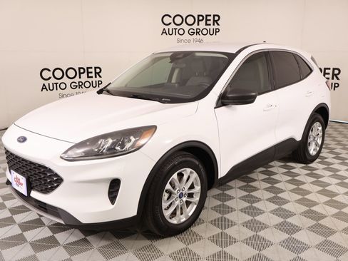 Used 2022 Ford Escape SE FWD image 9