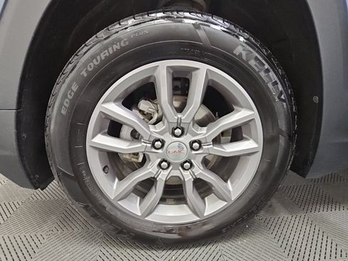 Used 2024 GMC Terrain SLT AWD/4WD image 44