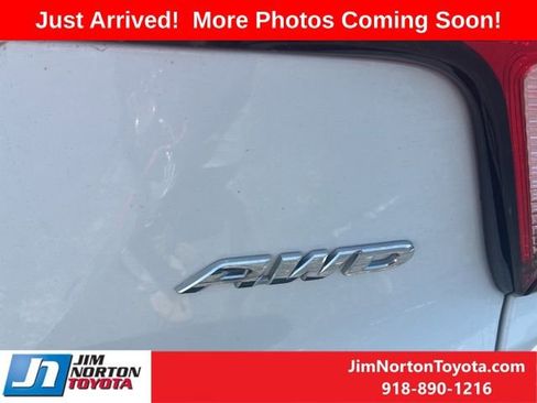 Used 2018 Honda HR-V EX image 6