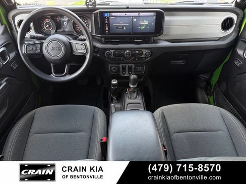 Used 2025 Jeep Wrangler Sport AWD/4WD image 24