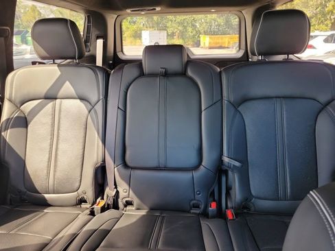 Used 2022 Jeep Grand Wagoneer Series II w/ Premium Group II image 5