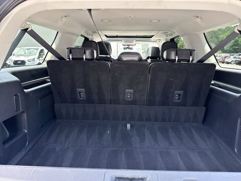 Used 2025 Lincoln Navigator L Reserve AWD/4WD image 18
