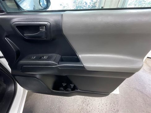 Used 2019 Toyota Tacoma SR image 14