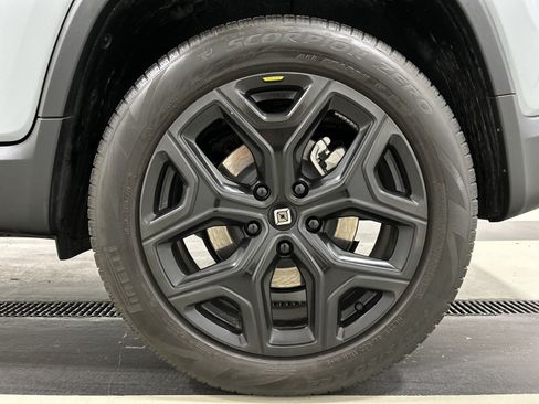 Used 2023 Rivian R1T Adventure AWD/4WD image 10